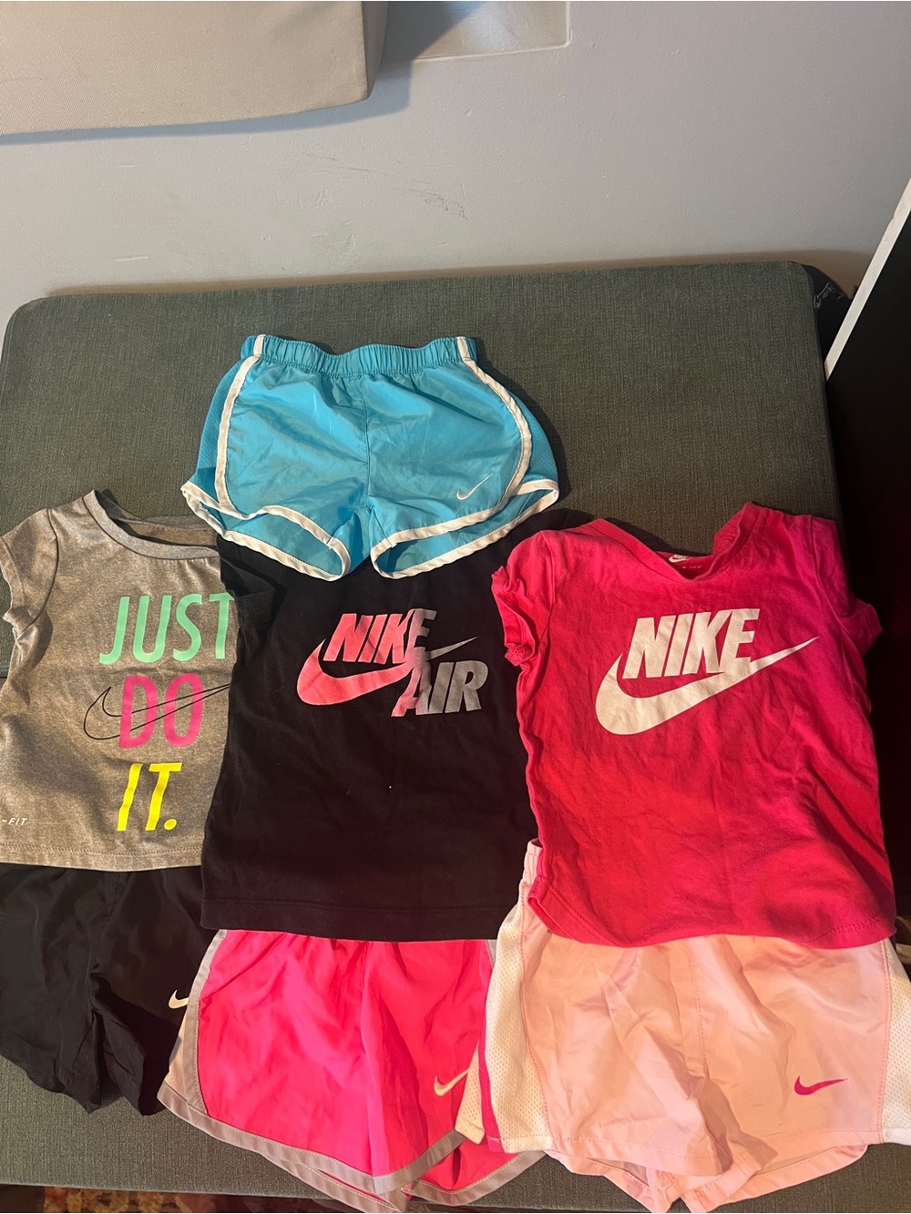 Nike Girls Athletic Tops & Shorts Lot - Pink, Black, Aqua, Gray